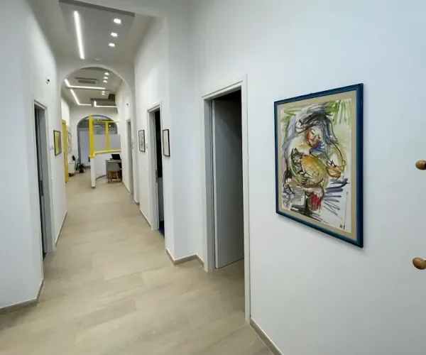 corridoio studio odontoiatrico brunelli montepulciano